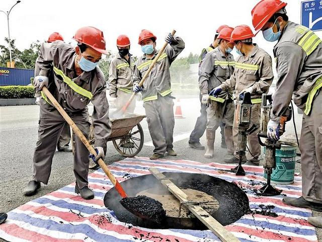 寶安開(kāi)展井蓋提升工程，計(jì)劃安裝新型井蓋5000個(gè)